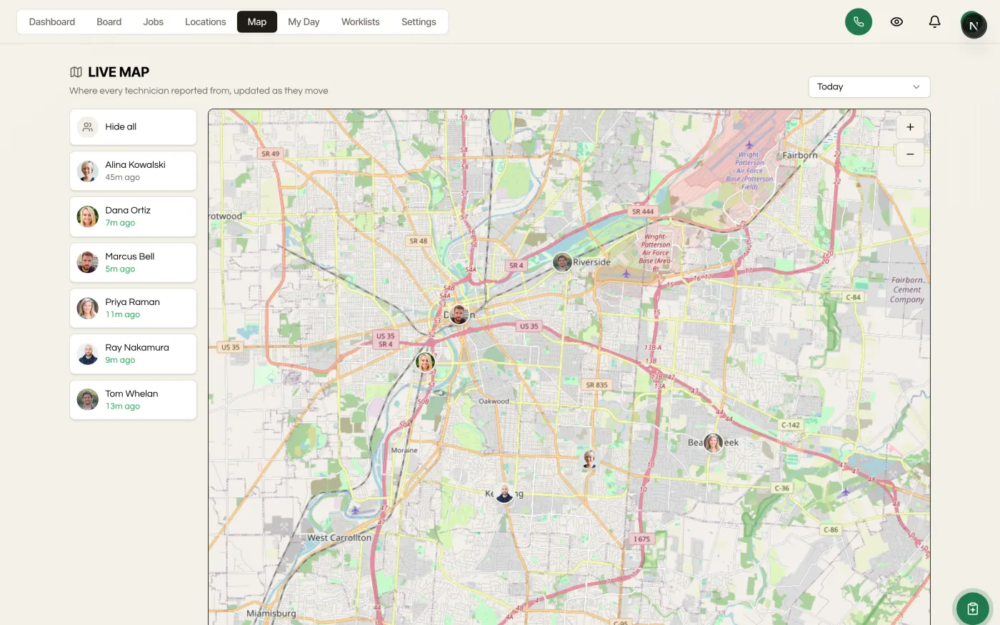 The live map with each technician's last reported position and how long ago it was.